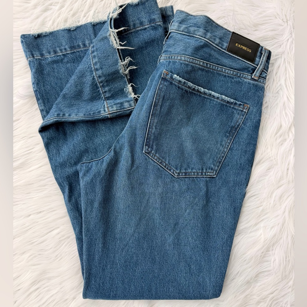 Express 70s Flare Mid Rise Jeans NWT—FREE SHIPPING - Picture 2 of 11